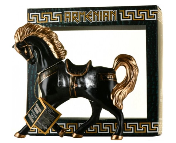 Коньяк СЕМЬ ЗВЕЗД КВ 7 лет Конь 40% 330мл керамика п/у / интернет-магазин напитков Лоза в Улан-Удэ